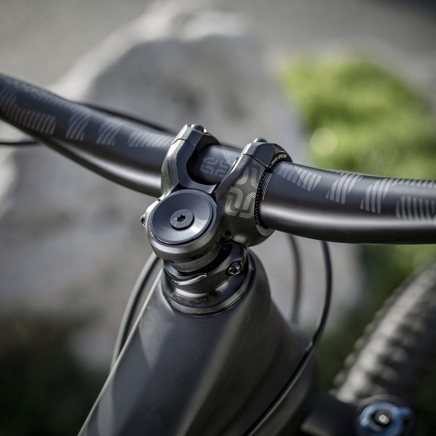 Race Carbon Handlebar ethirteen UK