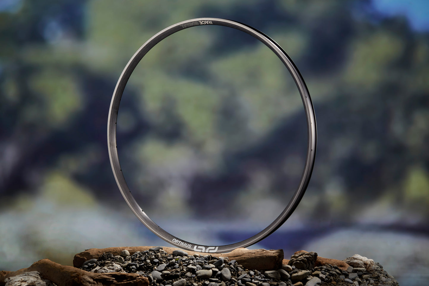 RM4OAA_100.jpg ethirteen UK